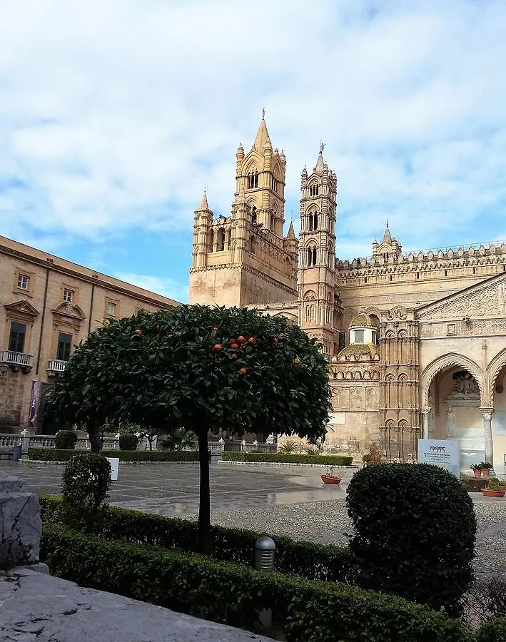 Porta Guccia Bed and Breakfast Palermo Bed & Breakfast